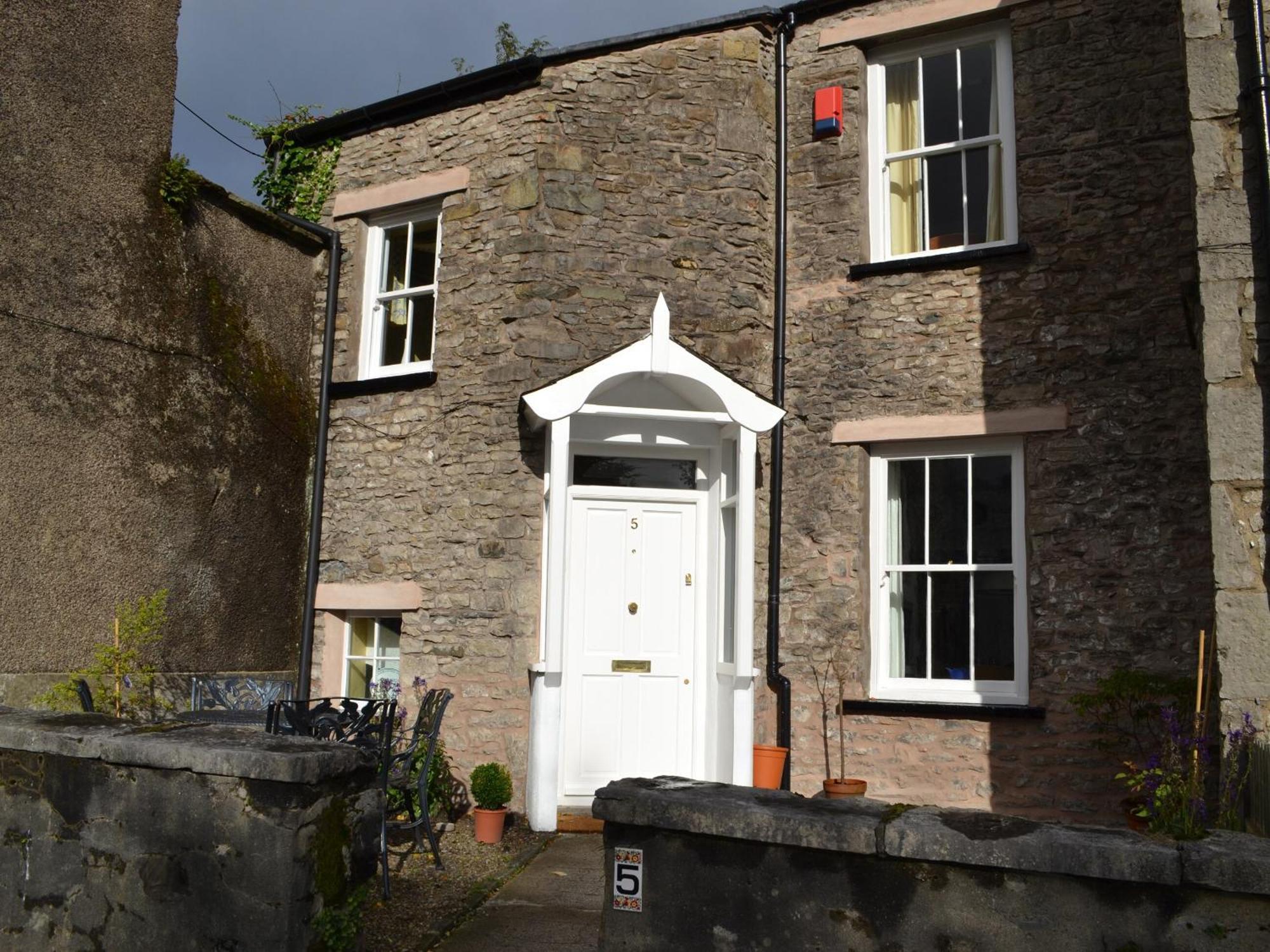 Church Walk Cottage Kendal Exterior photo